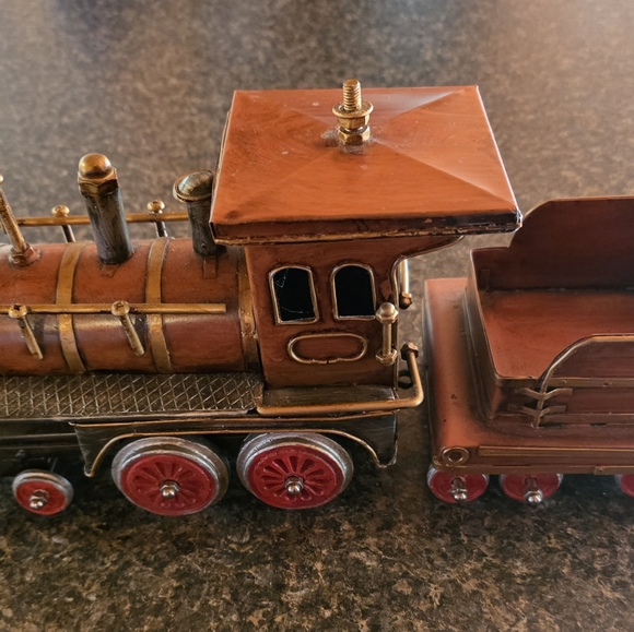 Vintage Decorative Tin Train Reproduction. - Picture 2 of 5